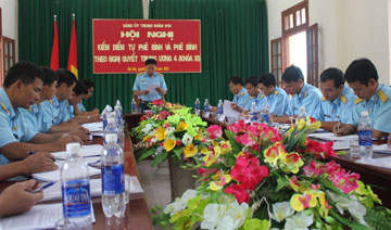 Nghiêm túc kiểm điểm, khắc phục khuyết điểm