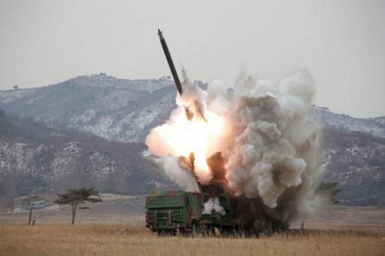 Triều Tiên triển khai 300 hệ thống phóng rocket đa nòng mới