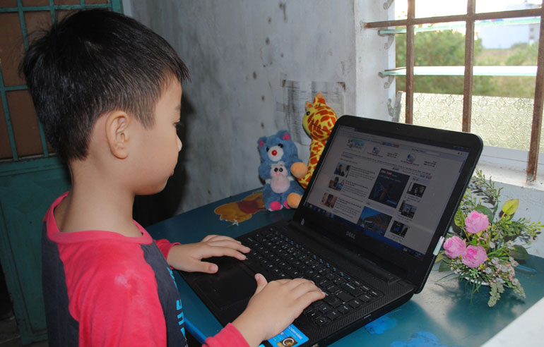 Khi con nghiện thiết bị công nghệ