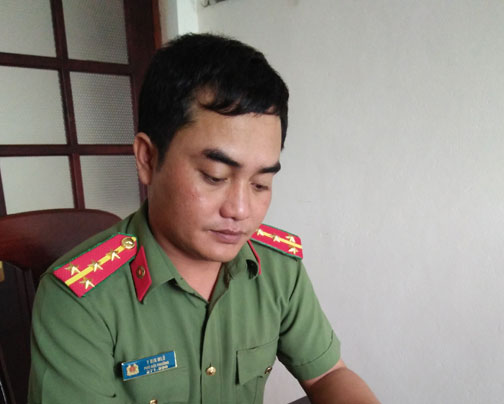 Đại úy Y Rin MLô - đảng viên trẻ được buôn làng tin yêu