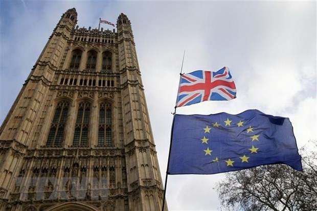 Quốc hội Anh bỏ phiếu phản đối Brexit không thỏa thuận