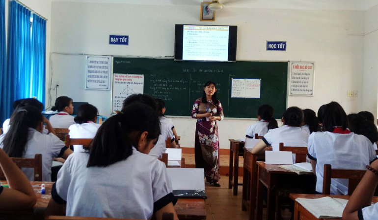 Đổi mới phương pháp dạy học theo hướng phát triển năng lực học sinh 