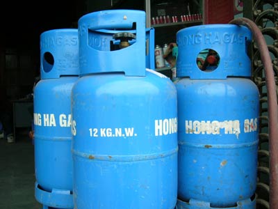 060428-gas.jpg