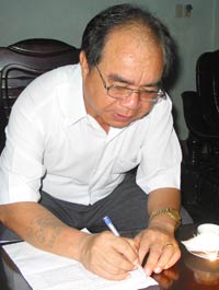 061122-ong-Ba-Thanh-Kia1.jpg