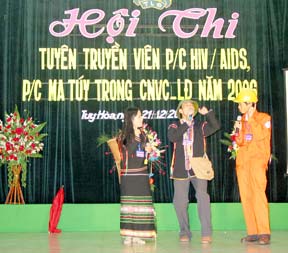 061222-HOI-THI-LDLD-PY.jpg