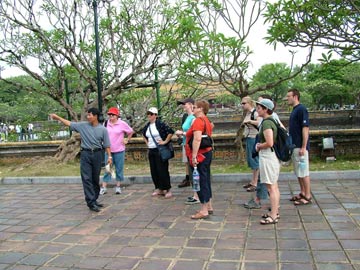 070111-Duyen-hai-mt-Hue.jpg