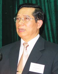 070425-ong-Chi.jpg