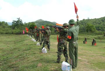 070511-dung-ban.jpg