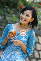 070827--Phan-Nhu-Thao.jpg