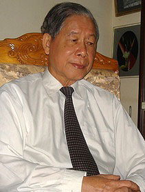 071129-nguyen_khanh.jpg