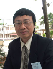 071205Le-nhuong.jpg