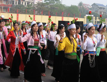 071225--thieu-nu.jpg