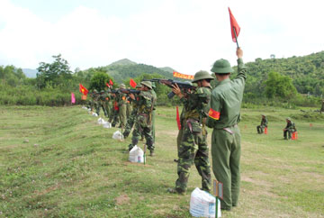 080104-dung-ban.jpg