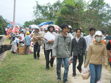 080214- du hoi.jpg