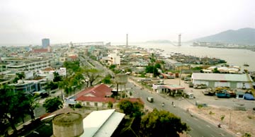 080403-Cang-Da-Nang.jpg