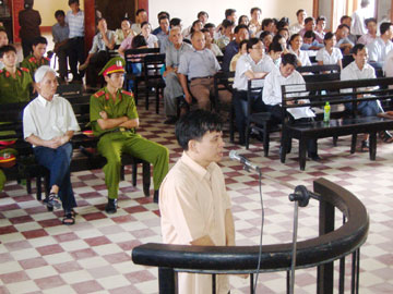 le-thanh-son-080708.jpg