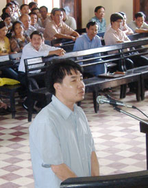 mai-trong-oanh-080709.jpg