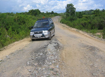 Duong-hu-khac-080804.jpg