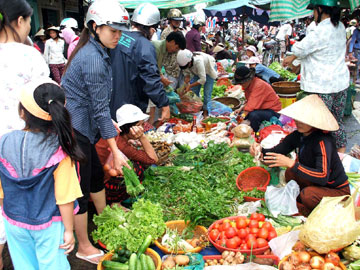 Cho-nong-thon-2-090506.jpg