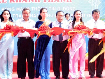 le-khanh-thanh090803.jpg