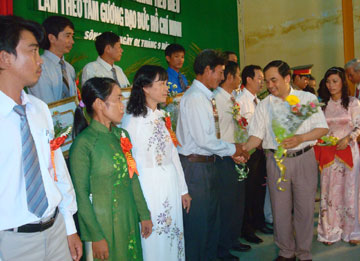 phuc-tang090903.jpg