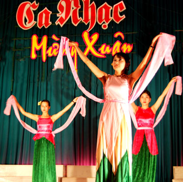 Vu-khuc-mung-Xuan.jpg