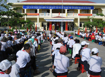 luong-the-vinh100421.jpg