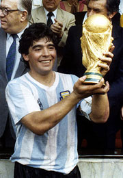 maradona-100708.jpg