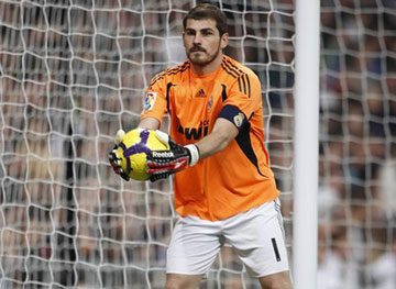 casillas100729.jpg