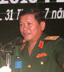 tuong-hoang100806.jpg