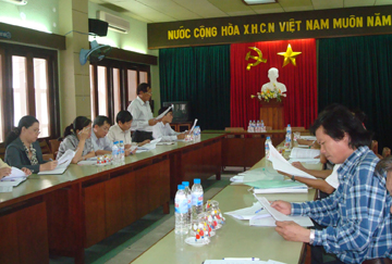 anh-giam-sat101014.jpg