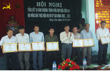 nong-dan-sc111205.jpg