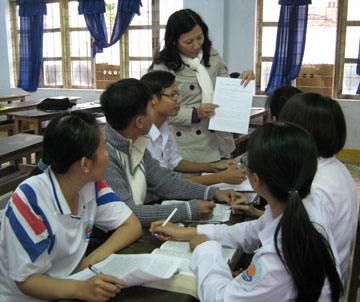 nhom-120118.jpg