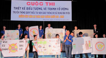 tranh120118.jpg