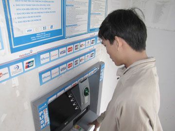 ATM120806.jpg