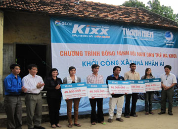 khoi-cong120411.jpg