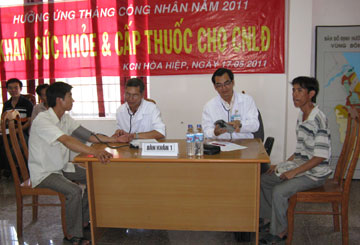 anh-tcn120503.jpg