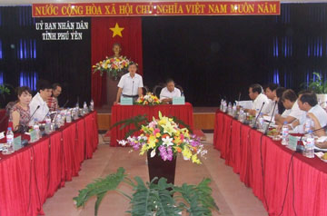 lam-viec120614.jpg