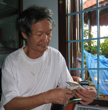 Ong-Hong130202.jpg
