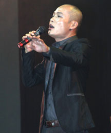 Khuc-trang-ca-bien130411.jpg