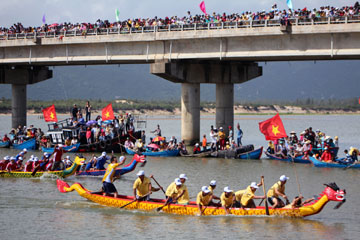 Song-nuoc-Da-Nong130609.jpg