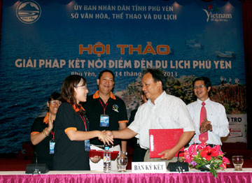 hoi-thao-VTF11130609.jpg