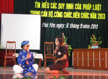 anh-hoi-thi130912.jpg