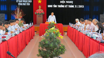 hoi-nghi131004.jpg