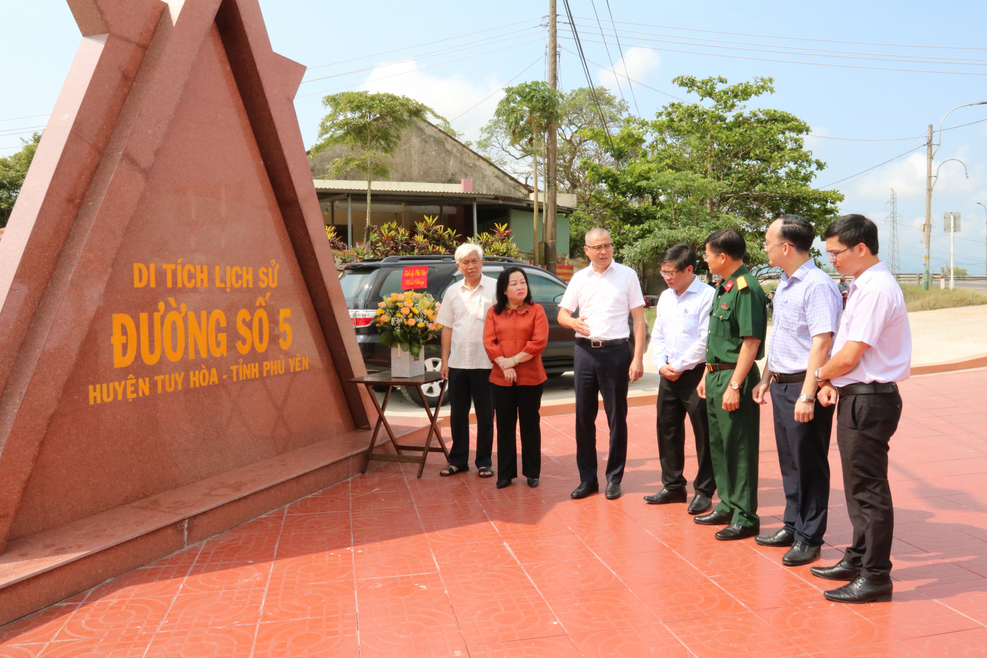 50 năm vươn tới những tầm cao