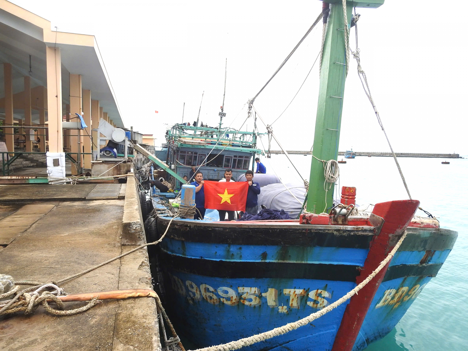 Tình biển, tình người Trường Sa (kỳ 2)