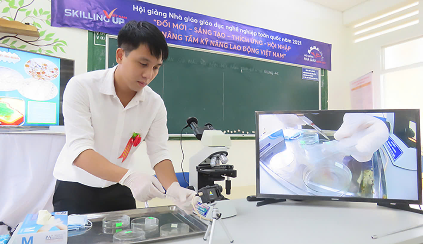 Người thắp lửa sáng tạo ở Trường cao đẳng Nghề Phú Yên