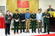 Cựu chiến binh Tiểu đoàn 13 thăm lại chiến trường xưa, dâng hương, giỗ đồng đội?width=190&height=-&type=resize