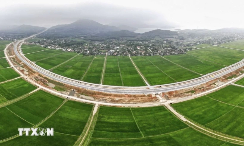 Đề nghị đánh giá và sửa đổi Luật Đất đai 2024 phù hợp với chính quyền 2 cấp