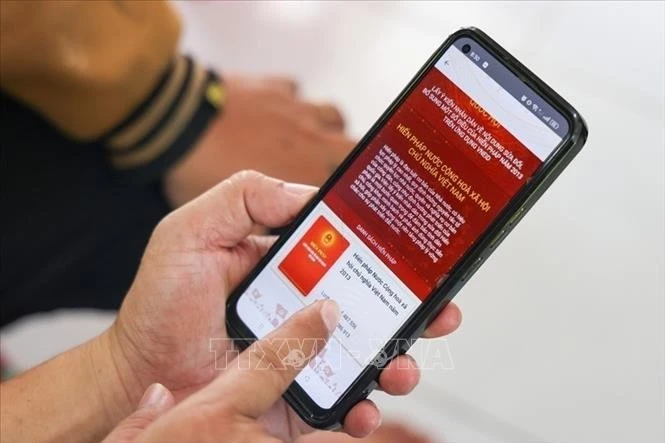 More than 17.1 million citizens give feedback on proposed amendments to the 2013 Constitution through the VNeID application as of 8:00 pm on May 26. Photo: VNA